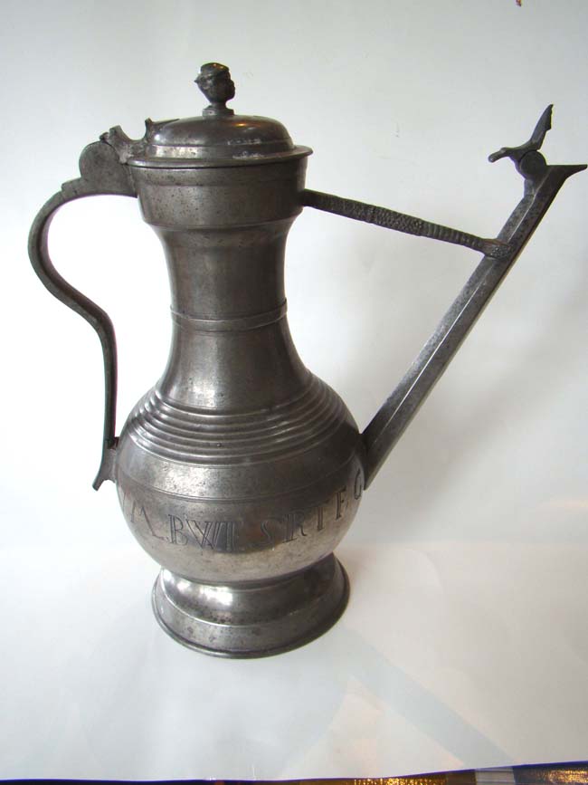 A rare 18th century Swiss Pewter Flagon or 'Stegkanne' by Ludwig Roder of Berne, Switzerland, and dated 1798 — image 3